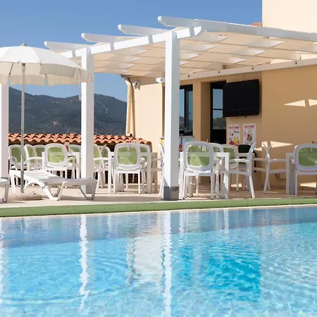 Le Fontane 3 People Premium Апартаменты